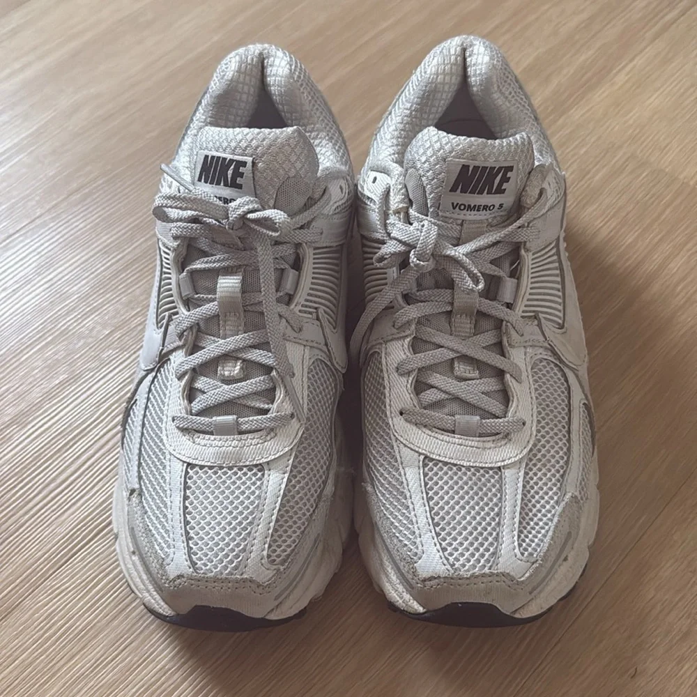 Nike Men’s Vomero 5